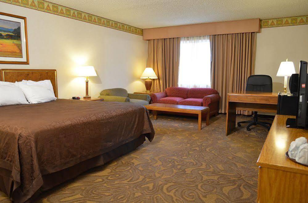 אלקו High Desert Inn מראה חיצוני תמונה